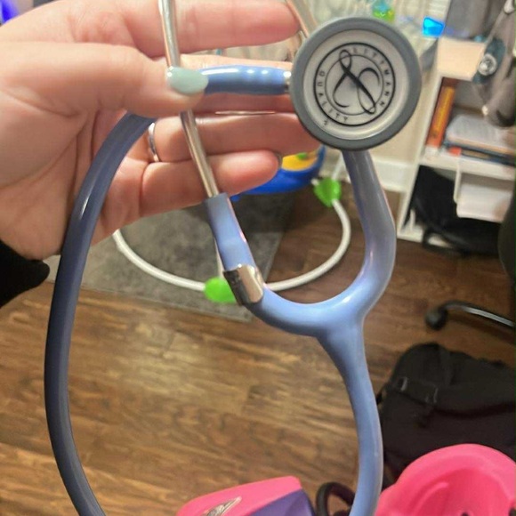 3M Littmann Stethoscope in Light Blue - Picture 2 of 2